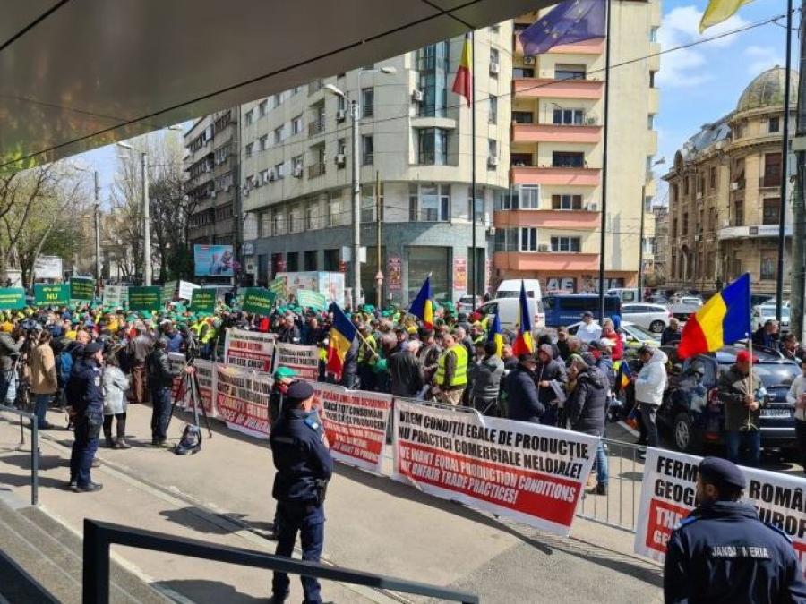 Απλώνονται οι αγροτικές διαμαρτυρίες στην Ευρώπη -  Το παράδειγμα των Γερμανών και Πολωνών ακολουθούν οι Ρουμάνοι