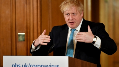 Covid-19: Αντιμετώπιση του ιού με φάρμακα από το σπίτι ετοιμάζει ο ο Boris Johnson