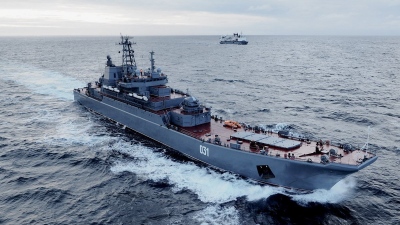 Διάχυτος πανικός στη Γερμανία - Στον κόλπο του Lubeck το τερατώδες ρωσικό αποβατικό Alexander Shabalin