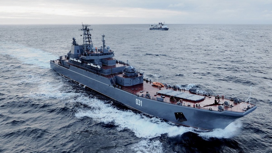 Διάχυτος πανικός στη Γερμανία - Στον κόλπο του Lubeck το τερατώδες ρωσικό αποβατικό Alexander Shabalin