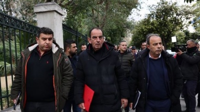 Στο Μαξίμου οι αγρότες για τη συνάντηση με τον Μητσοτάκη