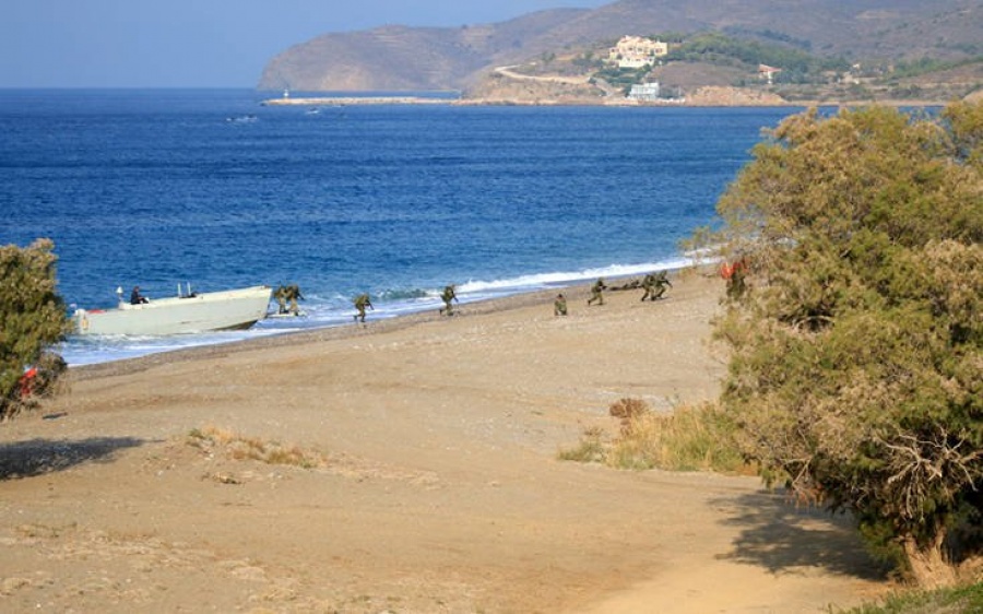 Mε μεγάλη αποβατική άσκηση στη Χίο συνεχίζεται η στρατιωτική άσκηση «Παρμενίων 2018»