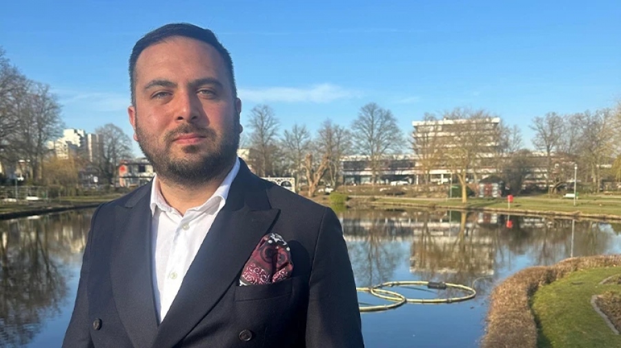 «ΟΧΙ ΤΟΥΡΚΟΙ – ΟΛΟΙ ΕΞΩ»: Υποψήφιος του CDU τουρκικής καταγωγής φέρεται να σκηνοθέτησε ρατσιστική επίθεση στο αυτοκίνητό του