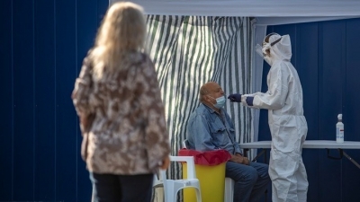 Το τρίτο κύμα Covid πλήττει τη Γαλλία – Αυξάνονται οι νοσηλευόμενοι στις ΜΕΘ