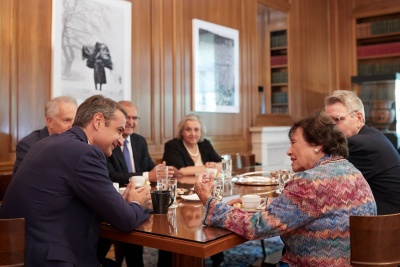 Η εμβάθυνση της οικονομικής και πολιτικής συνεργασίας Ελλάδας – ΗΠΑ στο επίκεντρο της συνάντησης Μητσοτάκη – Lowey