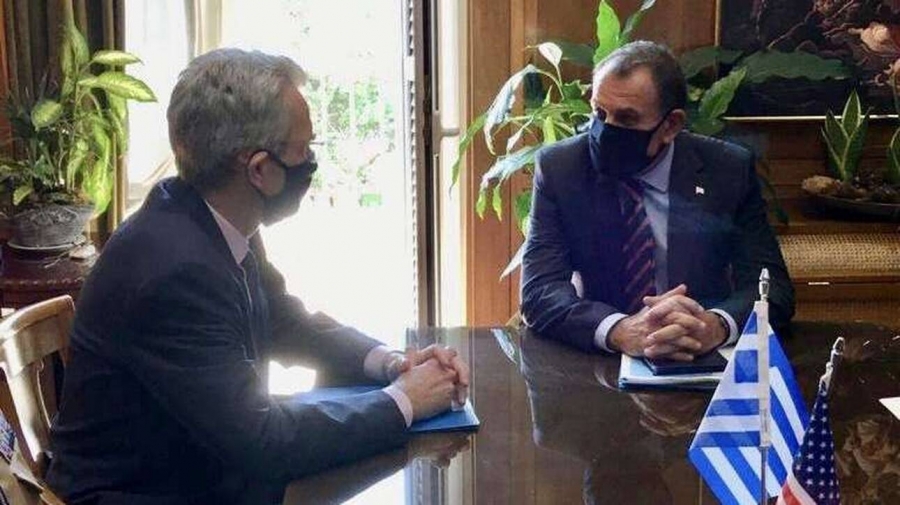 Ο Pyatt (ΗΠΑ) παρέδωσε στον ΥΕΘΑ την αμερικανική πρόταση για τις φρεγάτες του Πολεμικού Ναυτικού