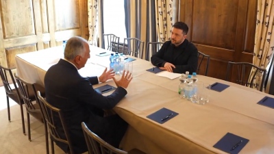 Ο Zelensky παίζει με τη φωτιά της κόλασης: Συναντήθηκε με τον Pahlavi και έστειλε μήνυμα εκτροπής στο Ιράν