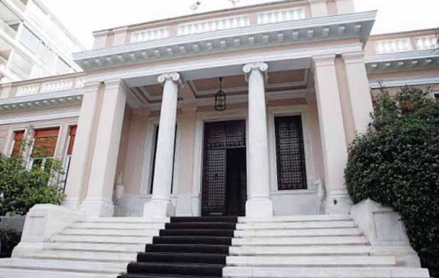 Μαξίμου: Προϋπόθεση για συμφωνία με την πΓΔΜ η συνταγματική αναθεώρηση και το erga omnes