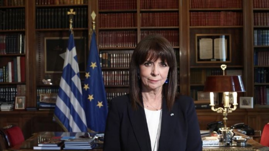 Σακελλαροπούλου: Η δημοκρατία διεκδικείται, κατακτάται και διαφυλάσσεται κάθε μέρα - Χρέος όλων η συνεχής υπεράσπισή της