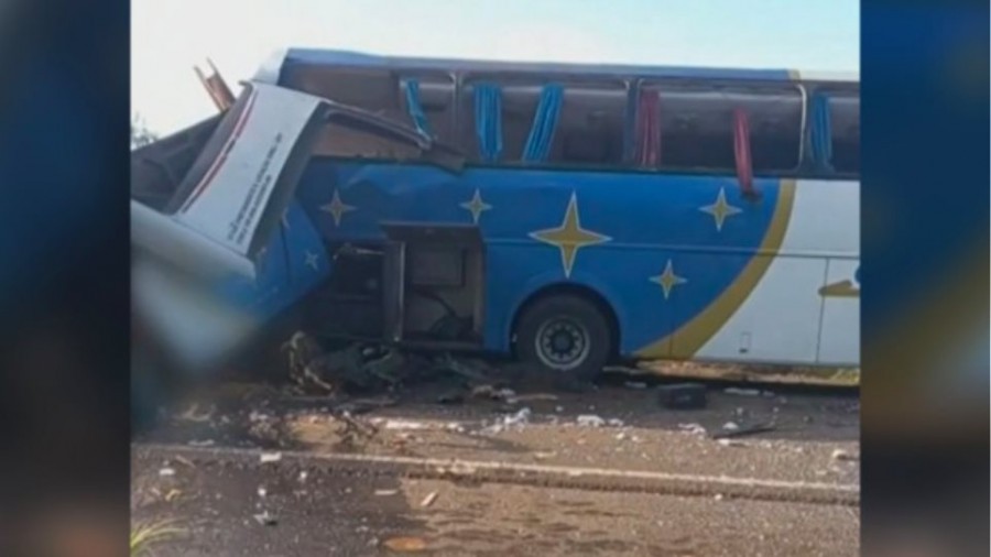 Τραγωδία στη Βραζιλία: Πάνω από 40 νεκροί σε σύγκρουση λεωφορείου με φορτηγό