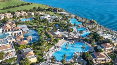 Booking.com: Η Ελλάδα στους top φθινοπωρινούς προορισμούς των Γερμανών