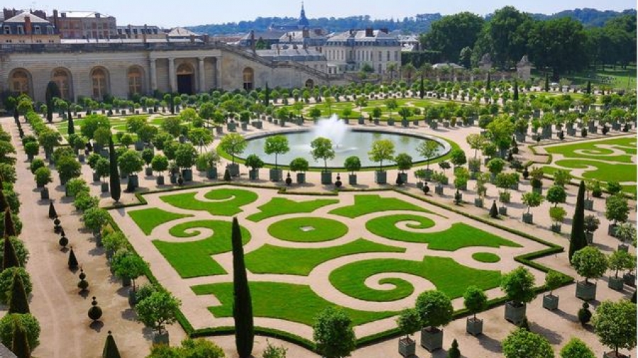 Γαλλία: Στο Παλάτι των Βερσαλλιών λειτουργεί το νέο ξενοδοχείο Grand Controle για βασιλικές... διακοπές