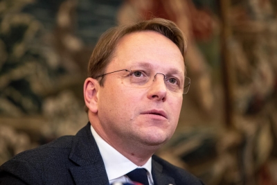 Varchelli (Ούγγρος επίτροπος): Οι ευρωβουλευτές είναι ηλίθιοι - Σάλος στο Κοινοβούλιο