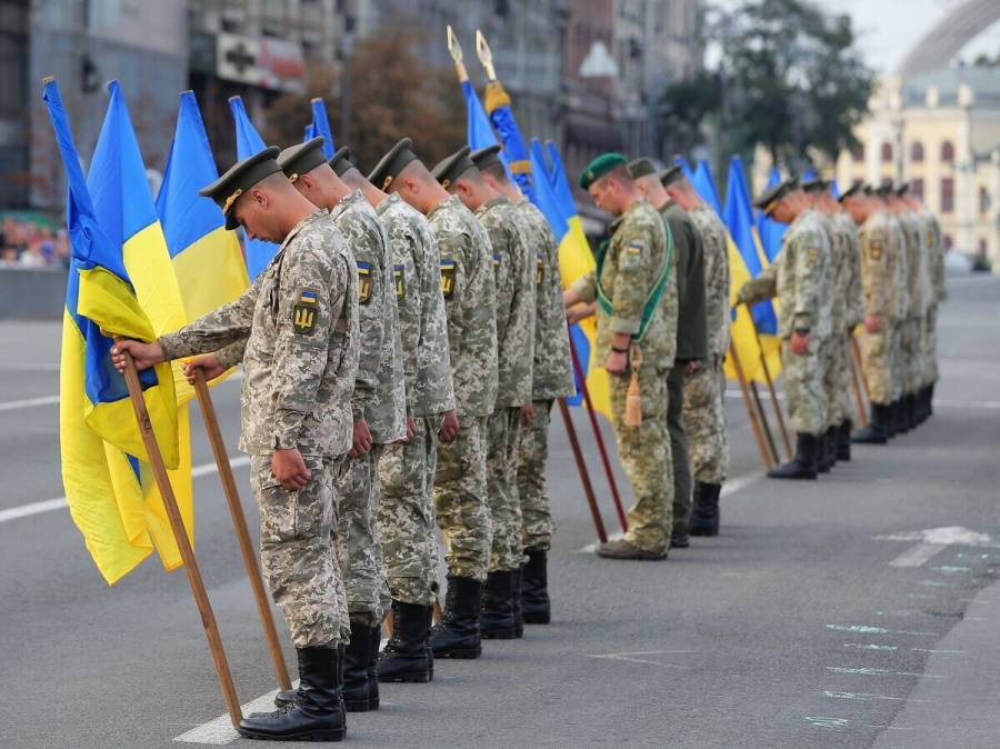 Νέα βρετανική πρόκληση για τη Ρωσία: Ουκρανικά στρατεύματα στην Παρέλαση Νίκης κατά των ναζί στο Λονδίνο