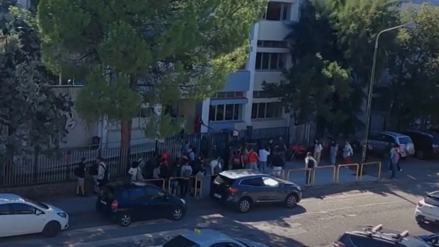 Νέο περιστατικό βίας σε σχολείο στο Αγρίνιο - Μαθητές γρονθοκόπησαν καθηγητές