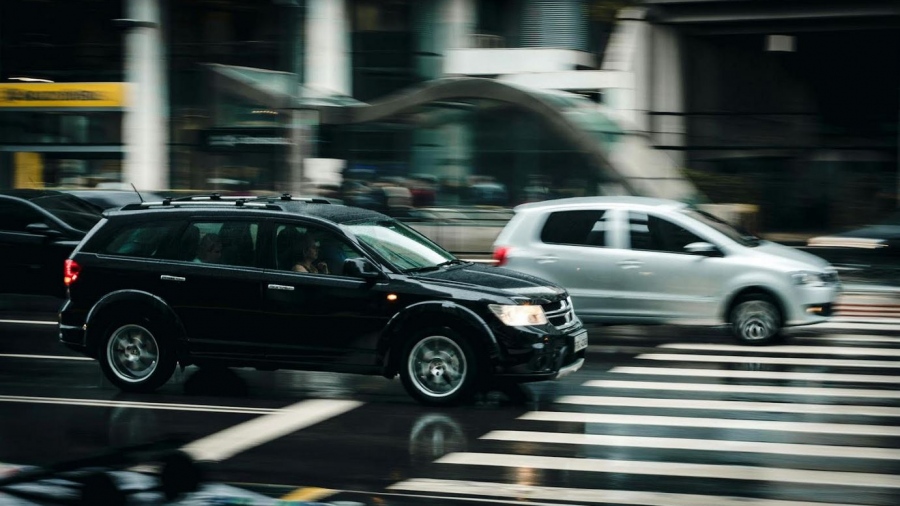 Πόσο έχουν μεγαλώσει τα σύγχρονα αυτοκίνητα; Τι προβλήματα έχουν δημιουργήσει;