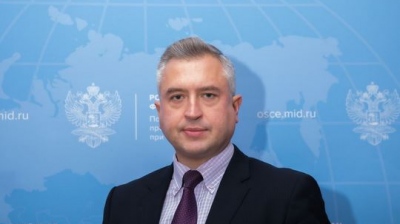 Maxim Buyakevich (Ρωσία): Η Δύση αξιολογεί με νηφαλιότητα τη σύγκρουση στην Ουκρανία