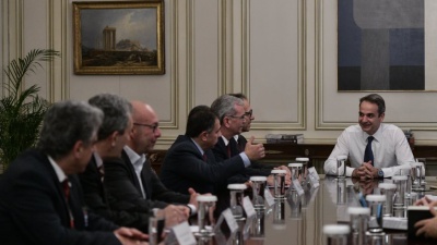 Μαξίμου: Οριζόντια οικονομικά μέτρα για τα νησιά - Σε Σάμο, Χίο και Λέσβο πηγαίνει ο Μητσοτάκης