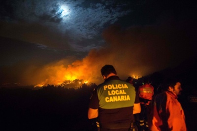 Ισπανία: Ανεξέλεγκτη η πυρκαγιά στο νησί Γκραν Κανάρια- 8000 άνθρωποι απομακρύνθηκαν από τις εστίες τους
