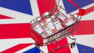Βρετανία: Θα υπάρξουν συνέπειες για την ΕΕ από την παραβίαση των συμβάσεων για την προμήθεια εμβολίων