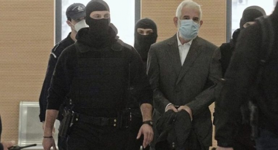 Ο Πέτρος Φιλιππίδης ζητά να βρεθεί απέναντι από τις Αναστασοπούλου, Παπαχαραλάμπους και Δροσάκη