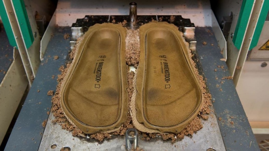 Από το ελεύθερο κάμπινγκ στο ... Χρηματιστήριο της Νέας Υόρκης