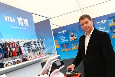 Bill Gajda (Visa): Από τα μετρητά και το πλαστικό χρήμα στις αόρατες συναλλαγές