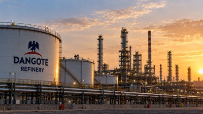 Νέα υπερδύναμη στα καύσιμα: Η νιγηριανή Dangote «σαρώνει» την ευρωπαϊκή αγορά με κέρδη 1,82 δισ. δολ. και εκρηκτική άνοδο εξαγωγών