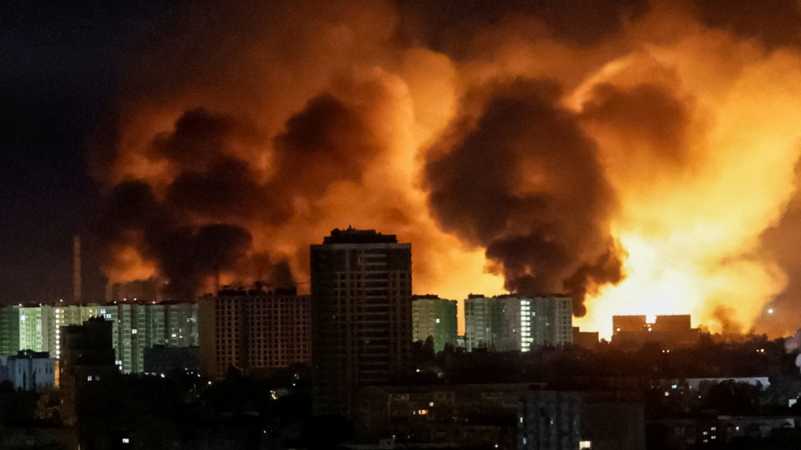 Κόλαση στην Ουκρανία - Η Ρωσία σάρωσε τo Κίεβο και στρατιωτικές υποδομές με βροχή πυραύλων - Αναφορές για πλήγμα με Kalibr