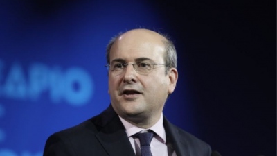 Χατζηδάκης (ΥΠΟΙΚ): Ακολουθούμε συνετή δημοσιονομική πολιτική - Στοχεύουμε σε χρέος 140% το 2027