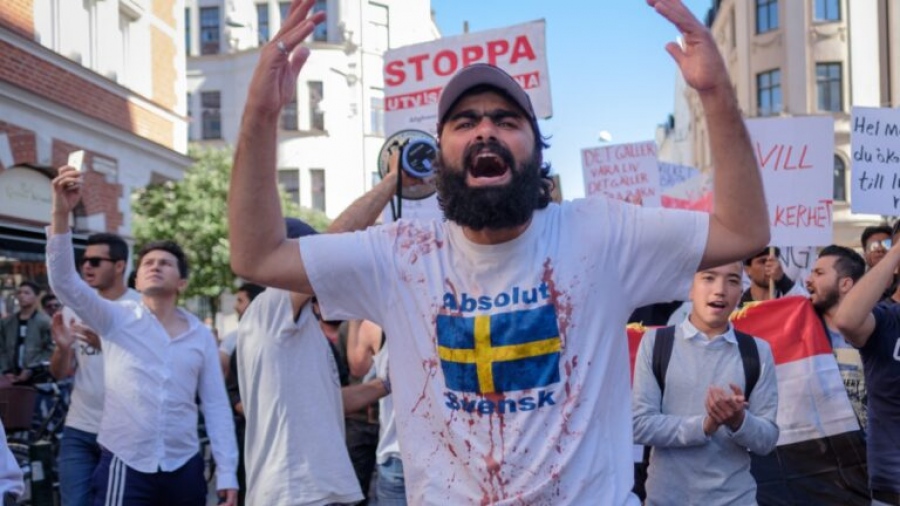 Ανατροπή στη Σουηδία: Η αύξηση της εγκληματικότητας οδηγεί σε αυστηρότερη νομοθεσία για τους μετανάστες - Γρηγορότερες απελάσεις