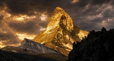 Gold Switzerland: Έρχεται η μεγαλύτερη ληστεία στην ιστορία - Πώς οι τράπεζες «εξαφανίζουν» περιουσίες
