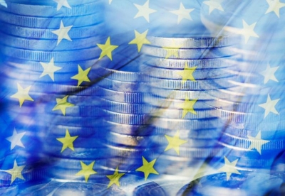 Σε υψηλό έτους η καταναλωτική εμπιστοσύνη στην Ευρωζώνη