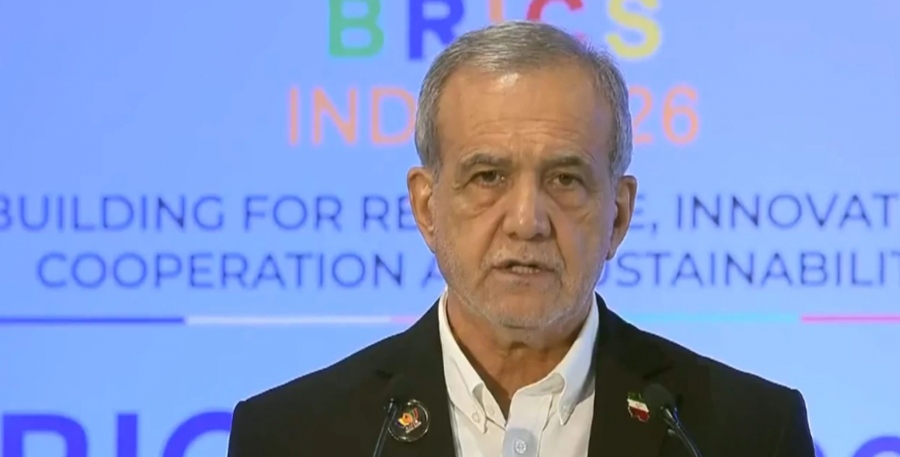 Pezeshkian: Δεν βρισκόμαστε σε πόλεμο με τη Σαουδική Αραβία, οι Houthi έχουν τα δικά τους θέματα