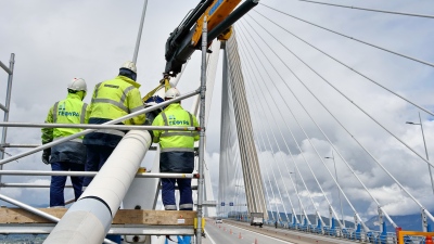 Γέφυρα: Εργασίες αντιοξειδωτικής προστασίας των μεταλλικών επιφανειών πρόσβασης