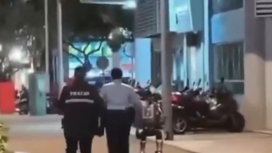 Ανθρωποειδές ρομπότ στην Κίνα συνελήφθη από αστυνομικούς επειδή τρόμαξε γυναίκα