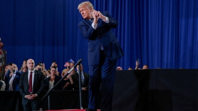 Επιμένει ο Trump - Νέα αγωγή κατά της Wall Street Journal για τον Epstein μετά την... απόρριψη των 10 δισ. δολ.