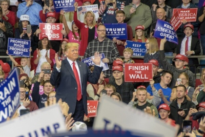 Trump: Μόνο εγώ μπορώ να αποτρέψω έναν Γ’ Παγκόσμιο πόλεμο