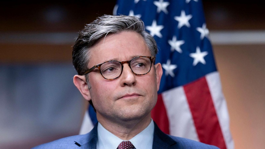 Johnson (Βουλή Αντιπροσώπων): O Biden να παραιτηθεί αμέσως από την προεδρία των ΗΠΑ