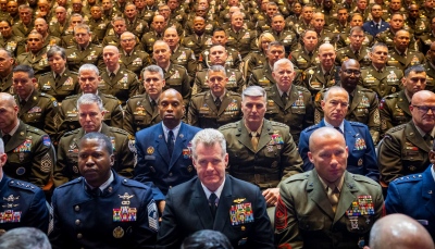 Τρομερό - Ιδού τι έγινε στη νύχτα των 800 στρατηγών στις ΗΠΑ: Ο Trump ντύθηκε Machiavelli και υπέταξε τον στρατό