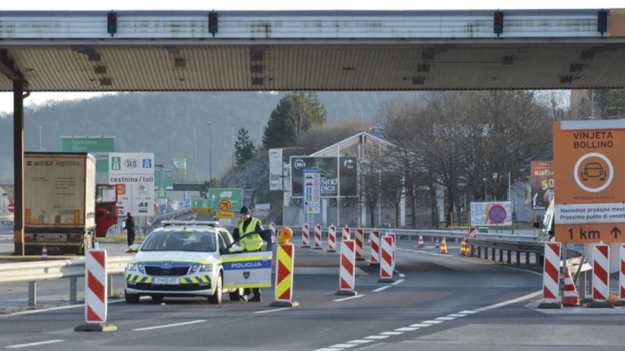 Η Ιταλία επαναφέρει τους ελέγχους στα σύνορα με τη Σλοβενία - Κίνδυνος να φτάσουν τρομοκράτες μέσω βαλκανικής οδού
