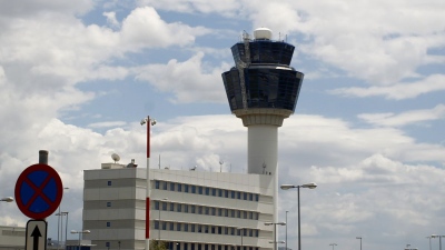 Τρομερές καταγγελίες από τους Ελεγκτές εναέριας κυκλοφορίας: Υποστελέχωση και απαρχαιωμένα συστήματα στα αεροδρόμια