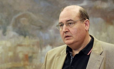 Φίλης (ΣΥΡΙΖΑ): Ο φιλελευθερισμός του Μητσοτάκη .. τρέχει από τα ράσα