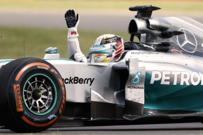 F1: Θρίαμβος του Hamilton, «αυτοκτονία» για Vettel