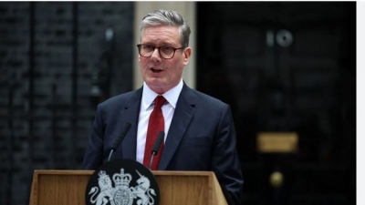 Starmer (Βρετανία): Το BBC πρέπει «να βάλει σε τάξη τα του οίκου του»