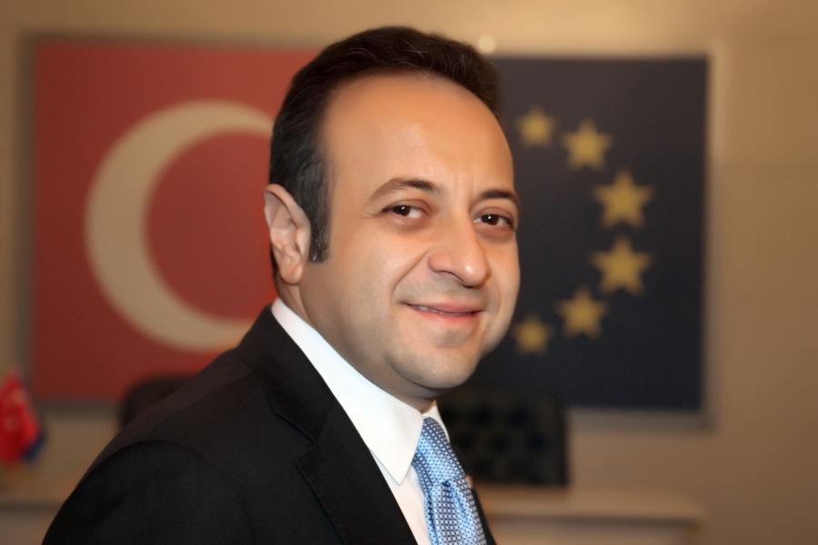 Bagis (σύμβουλος Erdogan): Η απελευθέρωση των Ελλήνων αξιωματικών ήταν μια πράξη φιλίας και γενναιοδωρίας του Erdogan