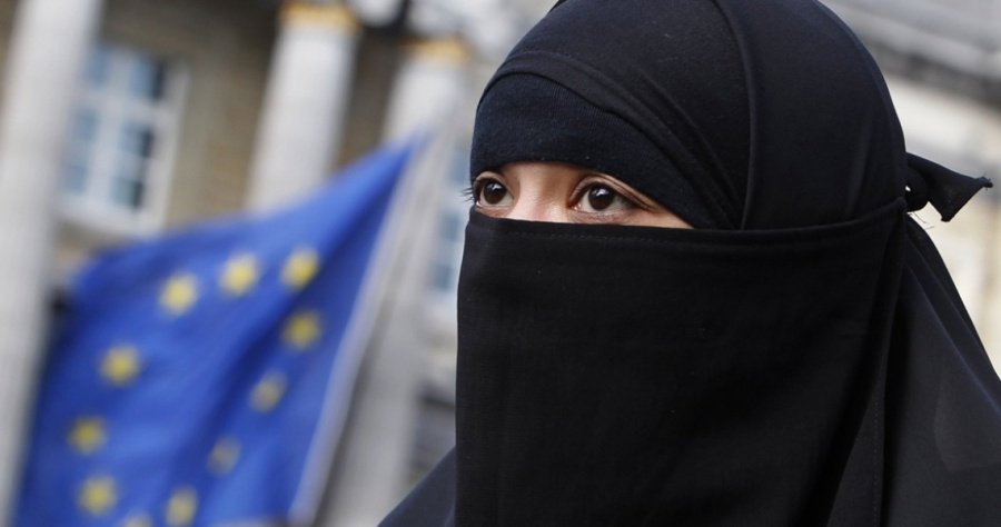 Την απαγόρευση της μπούργκα αποφάσισε καντόνι της Ελβετίας με ποσοστό 66%