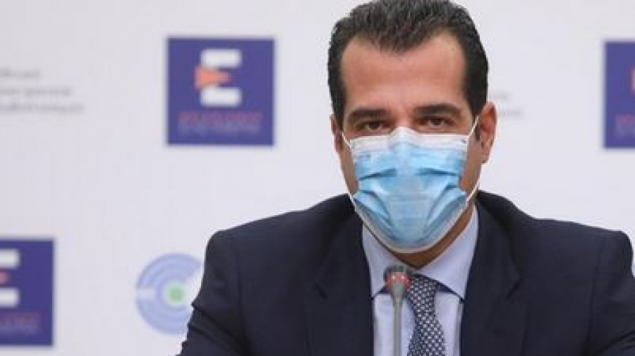 Πλεύρης για ΜΕΘ: Δεν θα επιτρέψω να προσβάλλουν γιατρούς και νοσηλευτές - Οι διακομιδές δεν γίνονται από πολιτικούς