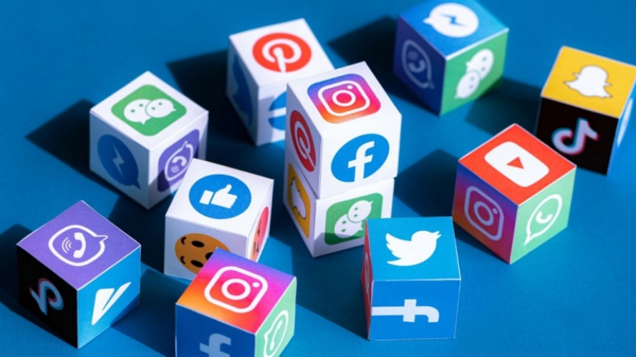 Ένα νέο κοινωνικό δίκτυο δημιουργείται ονομάζεται Frank κόντρα στο Facebook και το Twitter