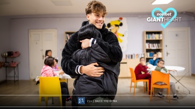 Giant Heart και Γιάννης Κωνσταντέλιας δίνουν χαρά στα παιδιά του Ορφανοτροφείου Βόλου
